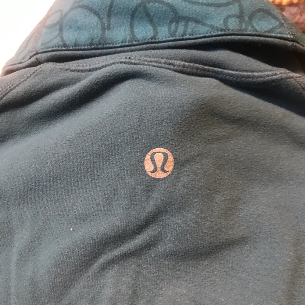 Lululemon Jacket - Picture 7 of 8